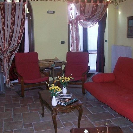 Bed and Breakfast Tra... Monti E Vigne La Morra Exterior foto