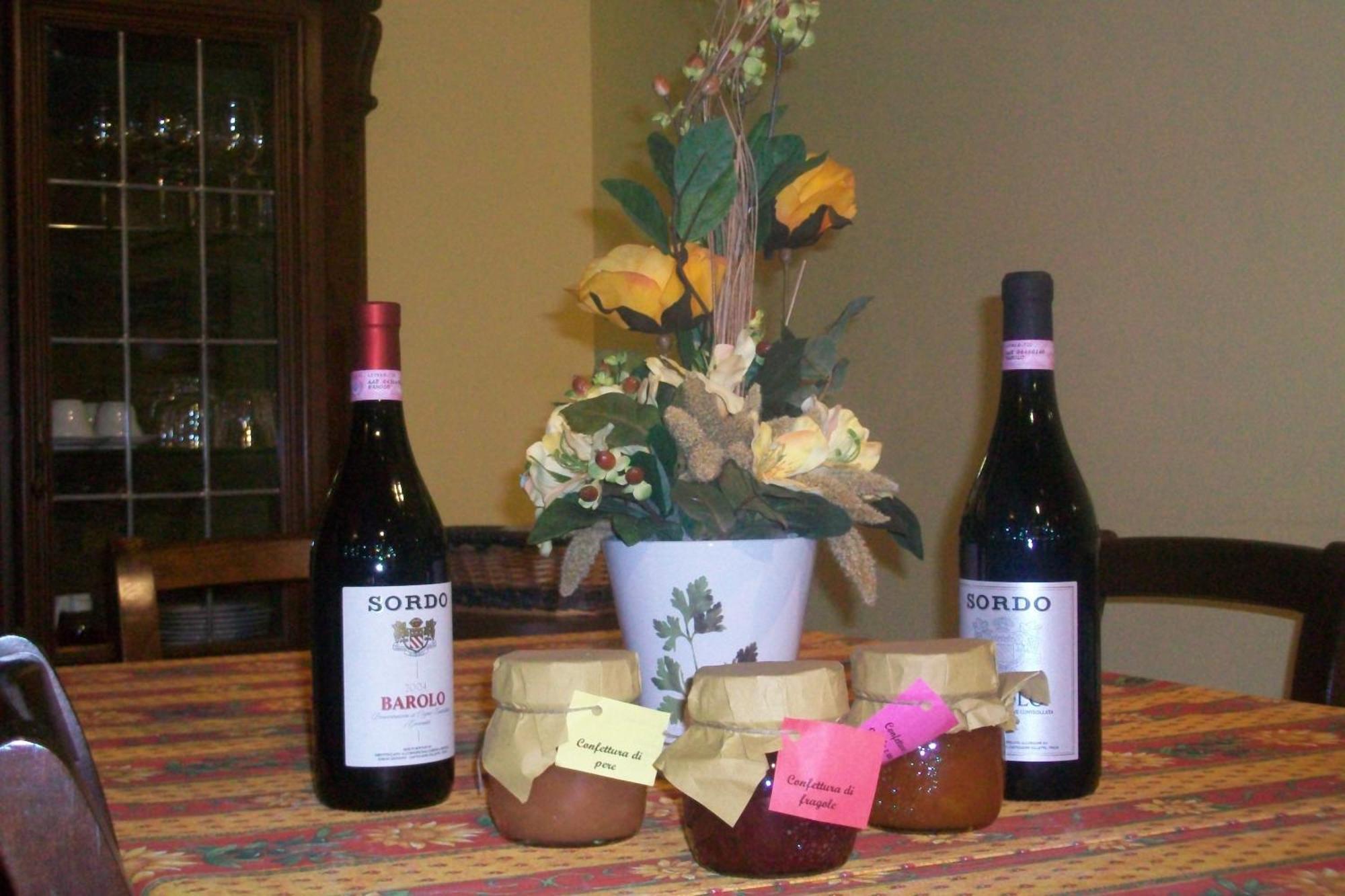 Bed and Breakfast Tra... Monti E Vigne La Morra Exterior foto