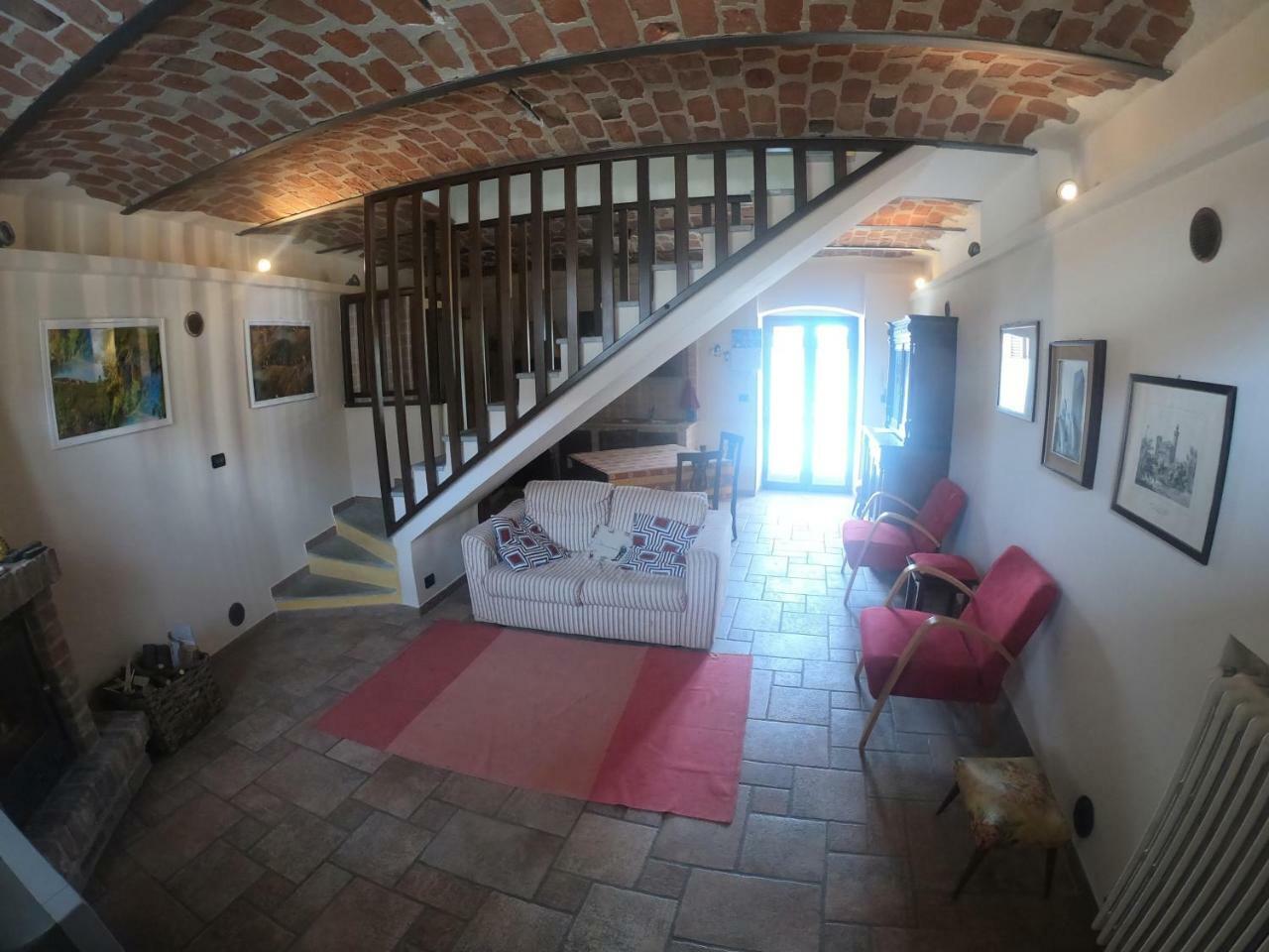 Bed and Breakfast Tra... Monti E Vigne La Morra Exterior foto