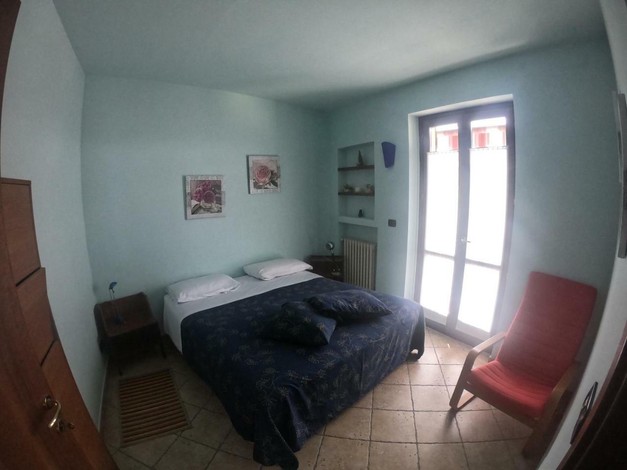 Bed and Breakfast Tra... Monti E Vigne La Morra Exterior foto